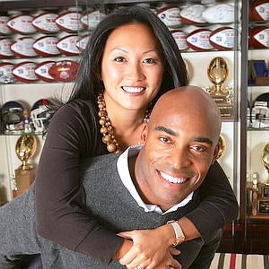 Tiki Barber Pulls A Tom Brady On His Pregnant Wife