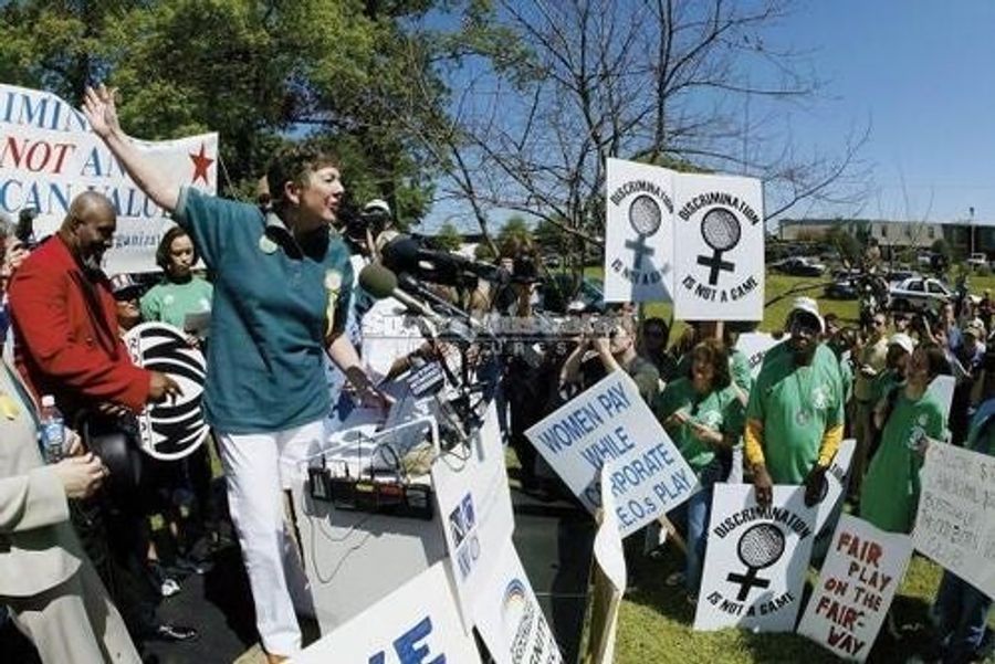 Augusta&#39;s Chauvinism Enabled Tiger, Says Masters Rabble Rouser