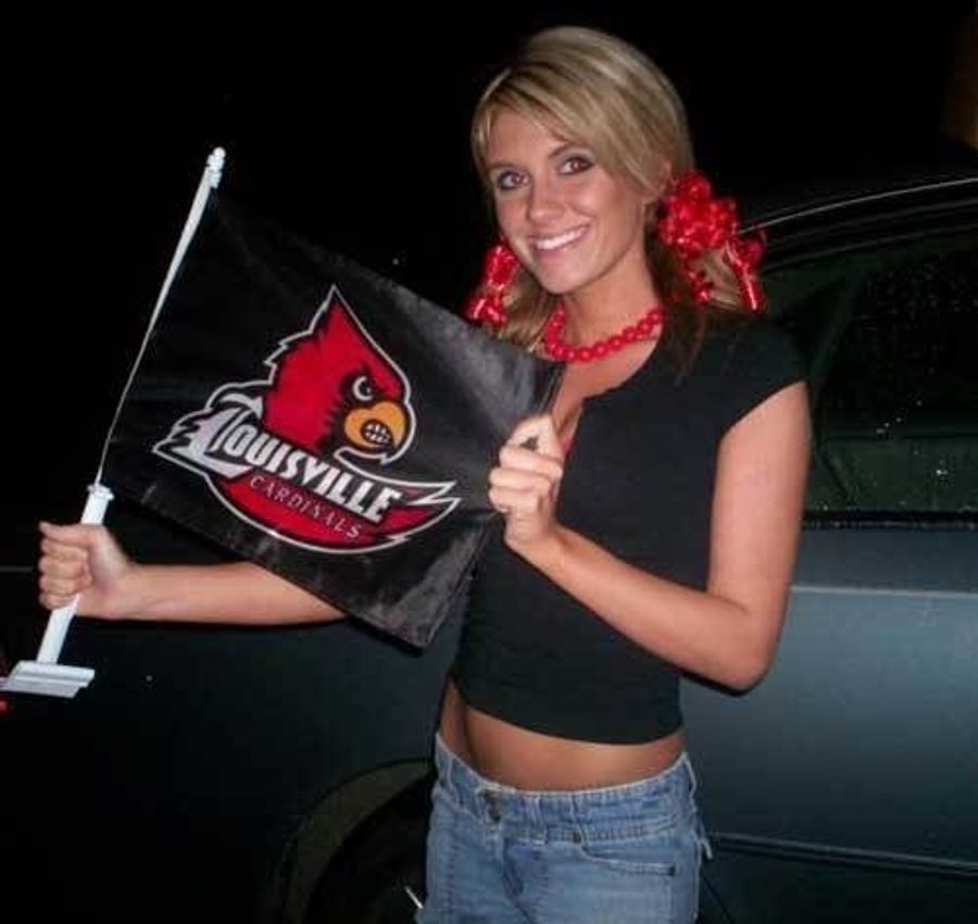 Pitino-Backed Red Birds Attempt To Screw Bears On Restaurant Table, So To Speak: Lousiville-Cal Open Thread