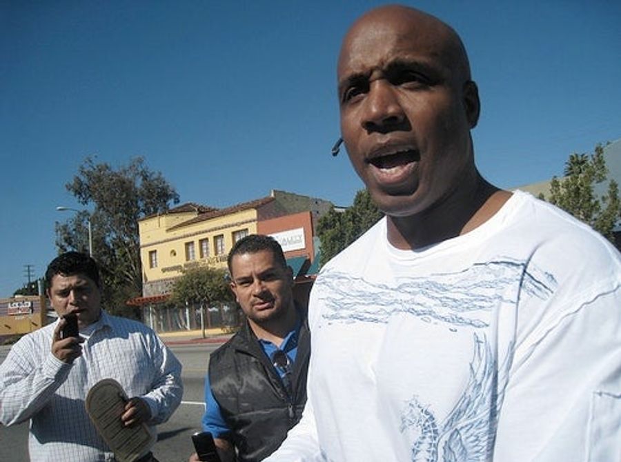 Barry Bonds Keeping In Game Shape With Diet, Contempt For Public