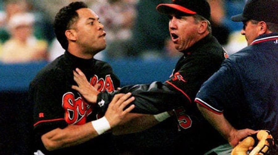 Robbie Alomar Can Only Think Of One Reason He&#39;s Not In The Hall Yet