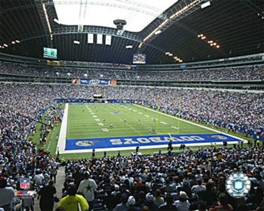 The Demolition of Texas Stadium, Brought To You By Macaroni and Cheese