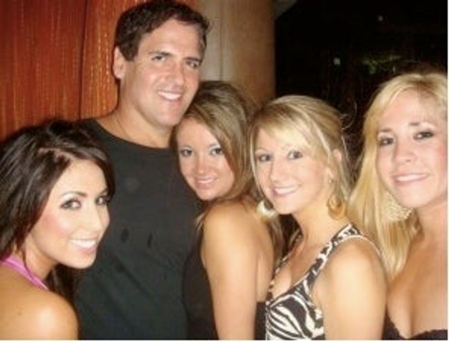 Brave Woman Gingerly Explains How Mark Cuban Checked Her Out One Night In Vegas