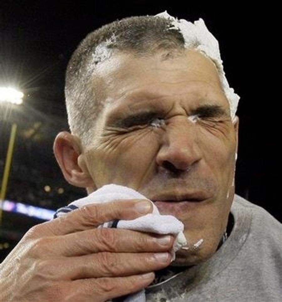Joe Girardi Helps Car Crash Victim On Way From Game 6