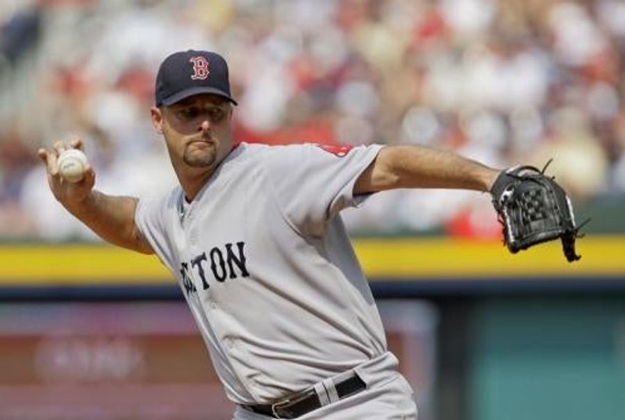 Tim Wakefield&#39;s Wife Is Dog Chow