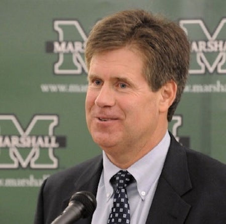 Marshall&#39;s AD Is Surrounded By College Girls