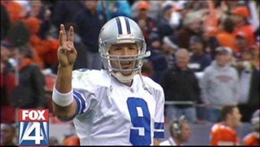 Tony Romo: Not A Complete Idiot