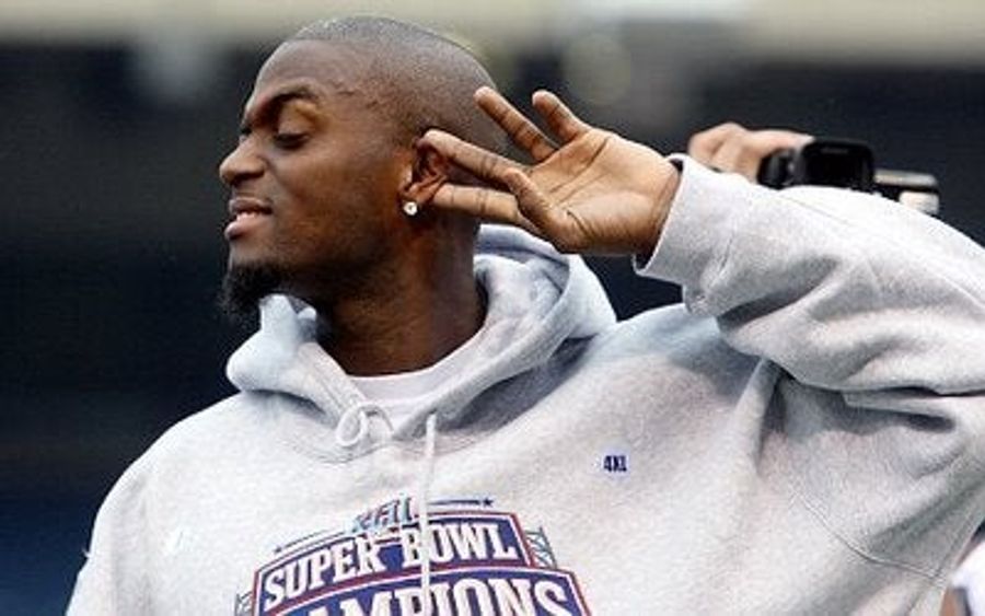 OK, For The Last Time: Plaxico Burress Was Not Wearing Sweatpants The Night He Shot Himself
