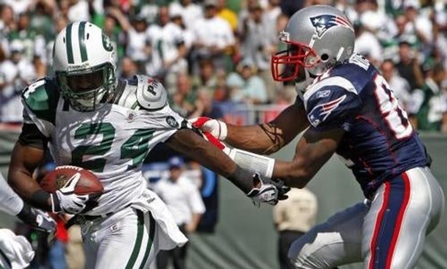 Darrelle Revis Takes &quot;Man Coverage&quot; To A Whole New Level