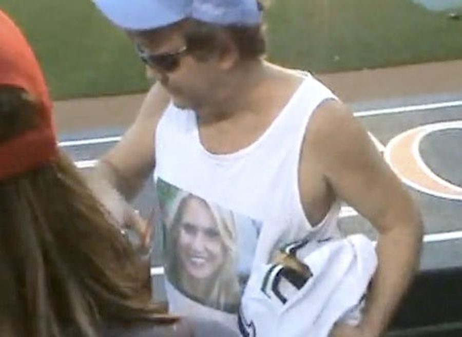 I&#39;m Sure He Has The Same Heidi Watney Airbrush On The Side Of His Van
