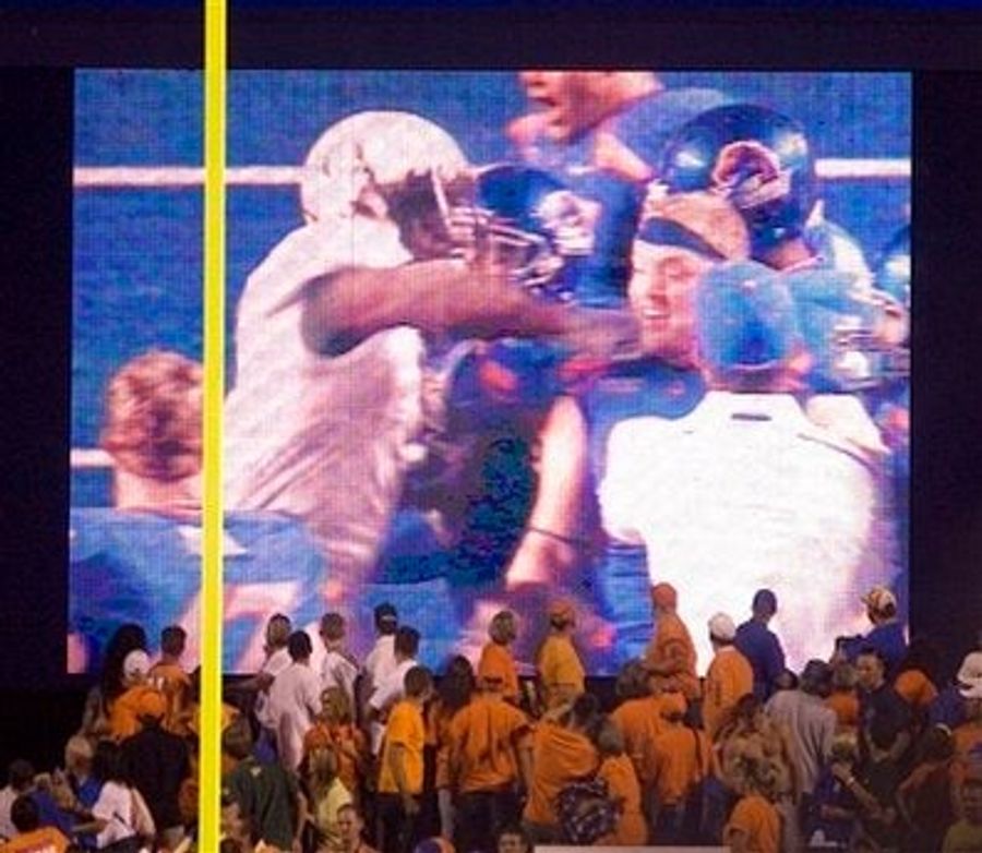 Sitting Duck: LeGarrette Blount Done At Oregon