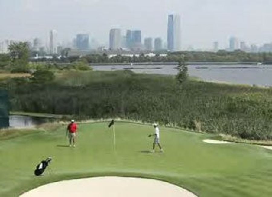 What A $500,000 Country Club Membership Buys You