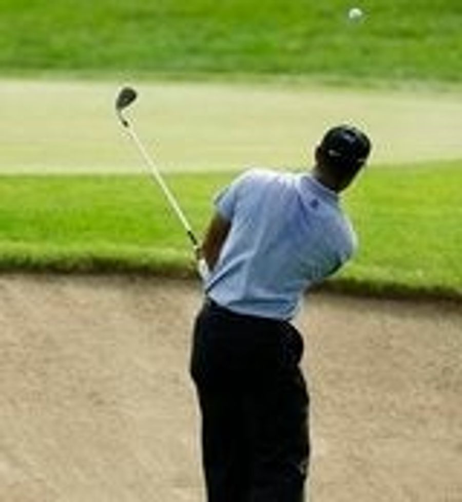 Golfers To Trade Cash For Gold