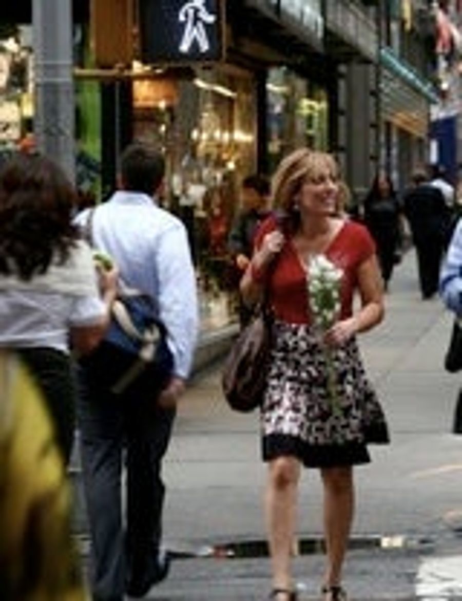 Linda Cohn Bravely Tests The ESPN Social Networking Policy