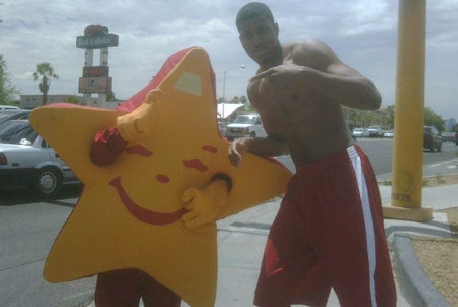 Rudy Gay Loves His Hamburgers