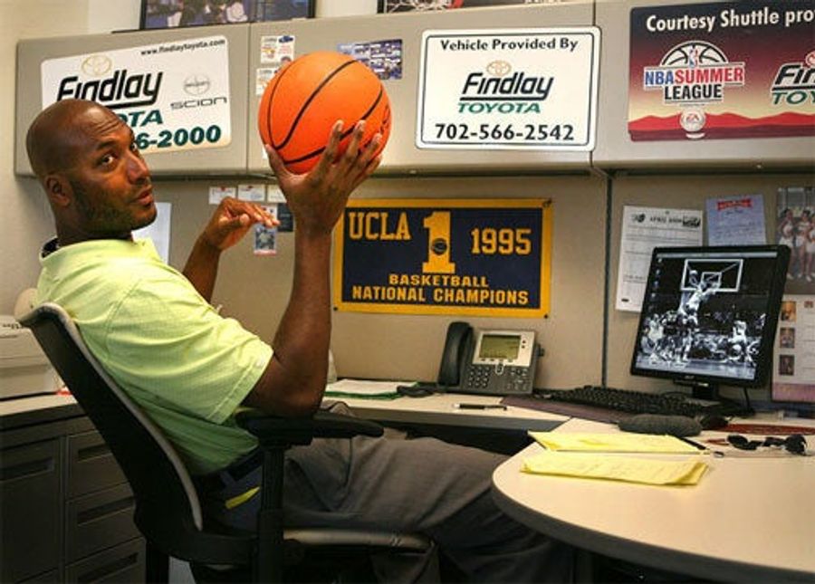 Tall Car Salesman Poised To Become The "Curt Flood Of College Sports"