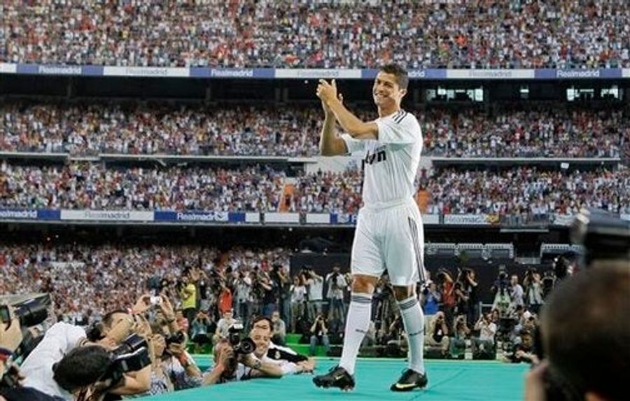 Cristiano Ronaldo Stars In World&#39;s Largest Press Conference