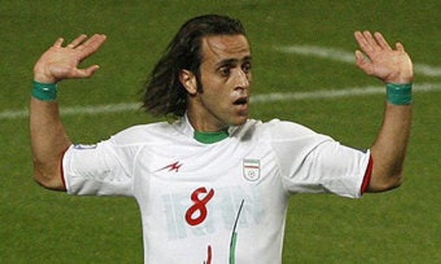 Iran &quot;Retires&quot; Soccer Players Who Went Green