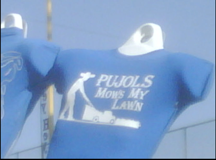 Midwesterners Sure Do Love Their Lawn Mowin' T-Shirts