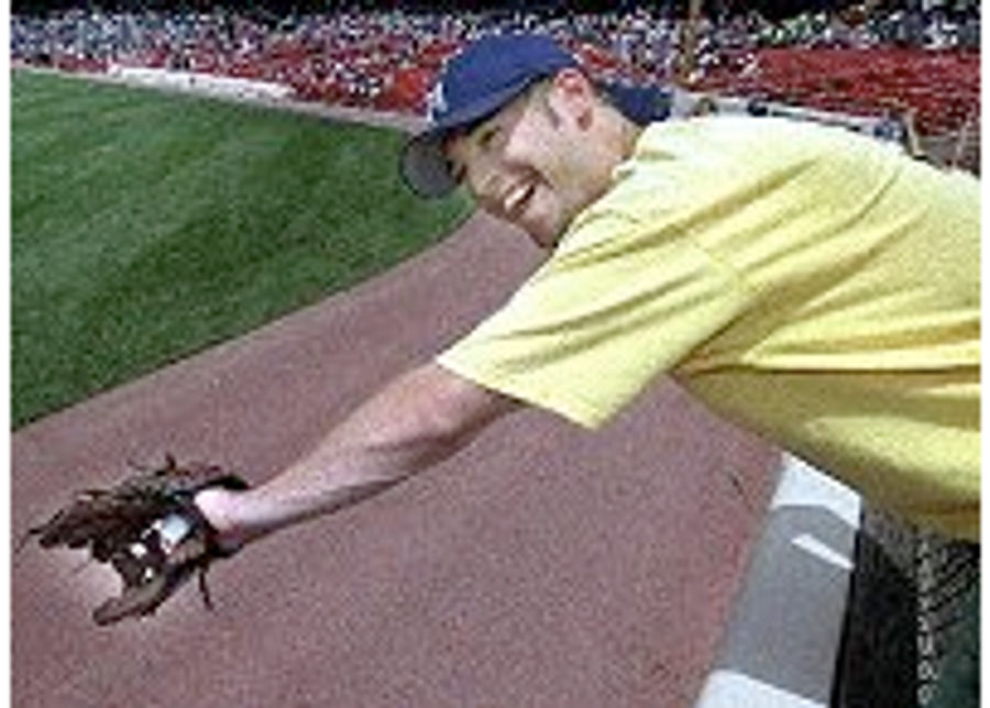 Happy Youngster Attempts Somewhat Sincere Web Apology To Brewers Fans As He Disappears From Blogosphere