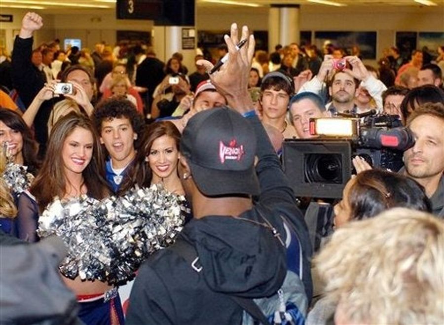 Terrell Owens Makes Buffalo Seem Like An Exciting Place To Live