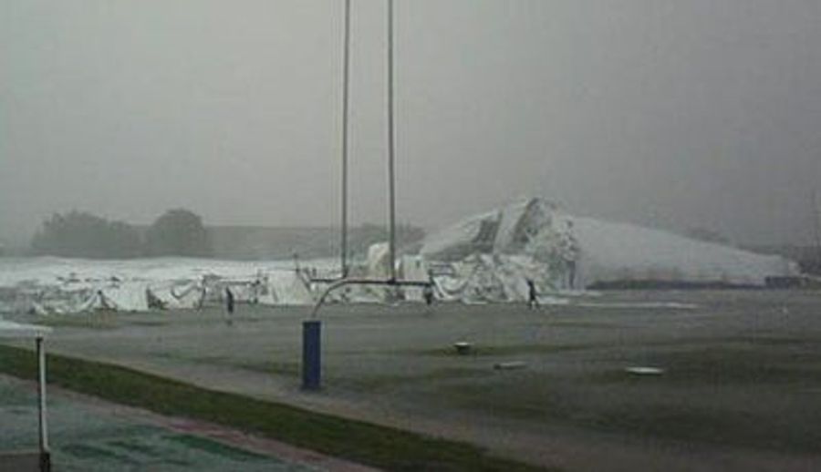 Cowboys&#39; Practice Bubble Collapses