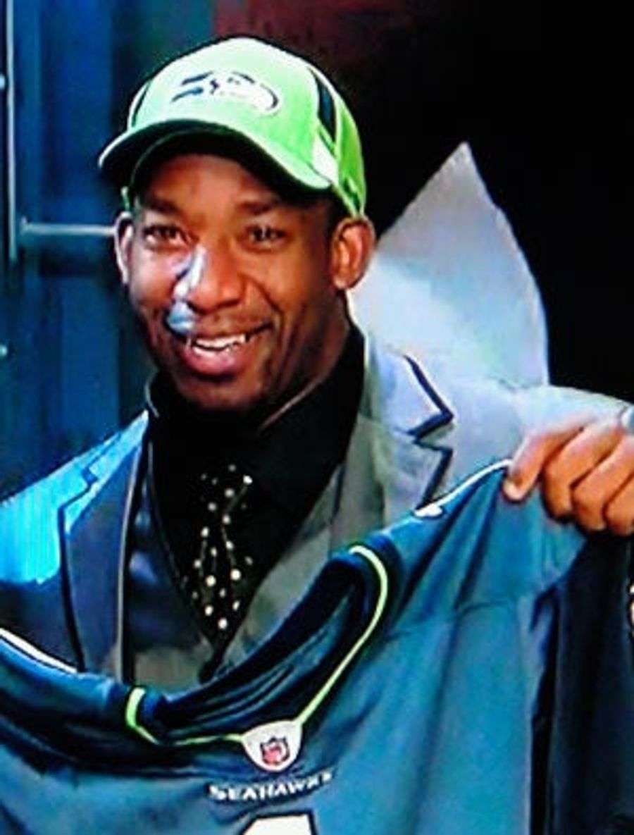 I See A Green Hat And I Want It Painted Black