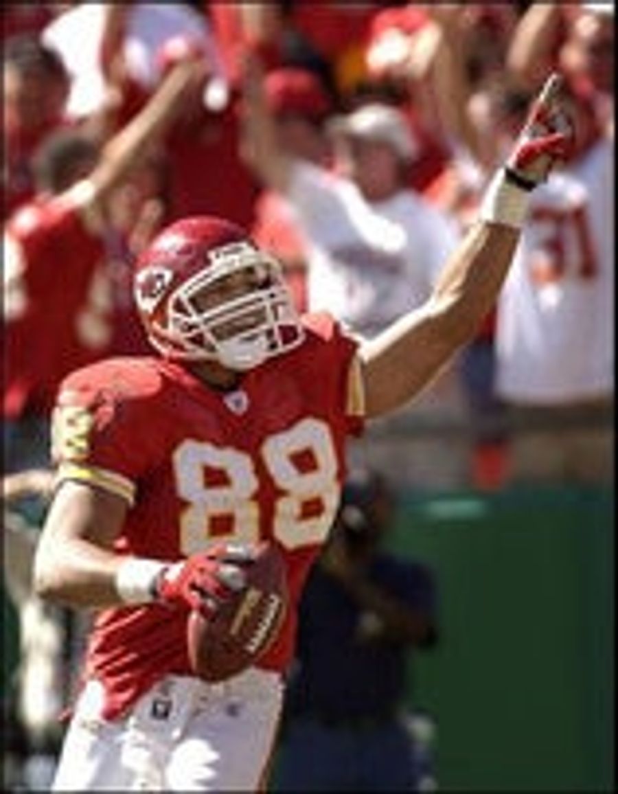 Tony Gonzalez Is The New Falconer