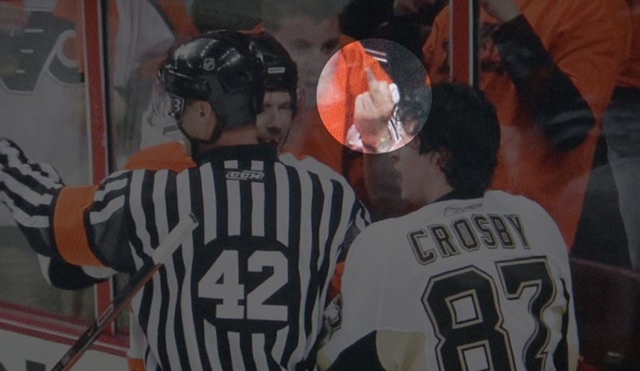 Sidney Crosby Gets The Philadelphia Salute; Deadspin Almost Falls Apart