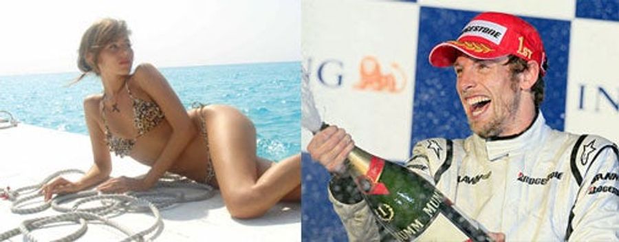 F1 Winner Holds Up Post-Race Press Conference To Jump His Model Girlfriend