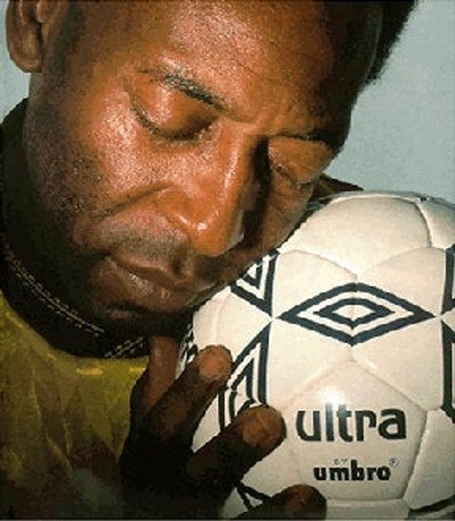 Pele "Debuted" With A "Lad"
