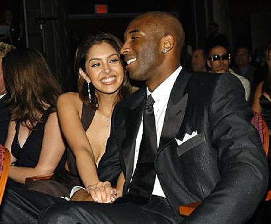 Kobe And Vanessa Say Maid's Crap-Sifting Allegations Are Untrue