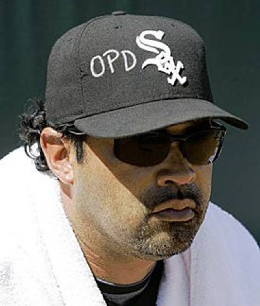 A's, White Sox Honor Slain Oakland Policemen On Sunday