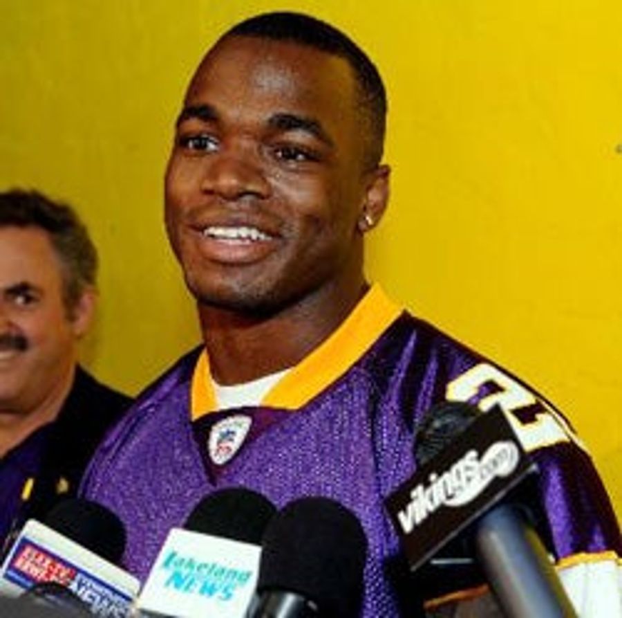 Adrian Peterson&#39;s Community College Economic Stimulus Package