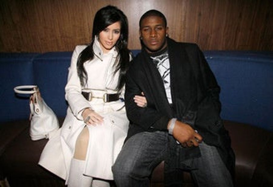 Reggie Bush Not Clear On Concept Of "Making It Rain"