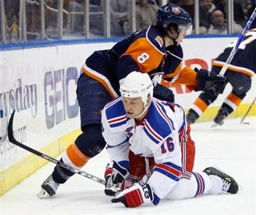 The New York Rangers Welcome Back Sean Avery After Lobotomy