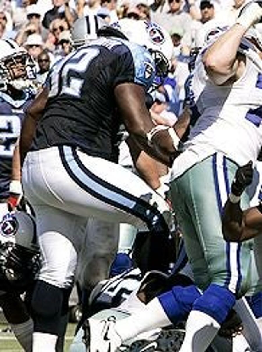 Albert Haynesworth Becomes Highest Paid Face-Stomper In History