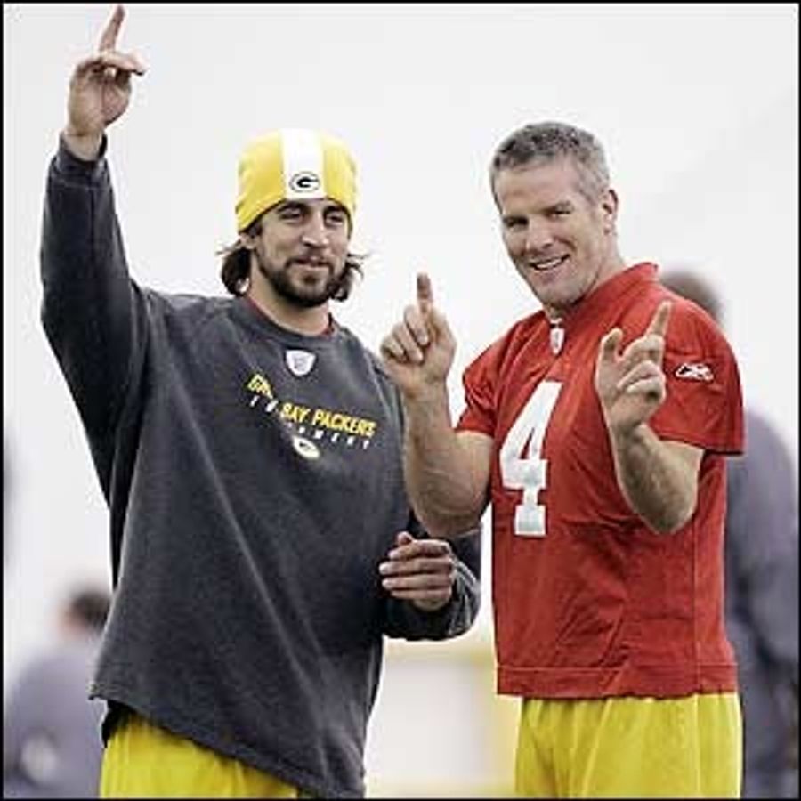 Aaron Rodgers Says Brett Favre Is Tearing Him Apart