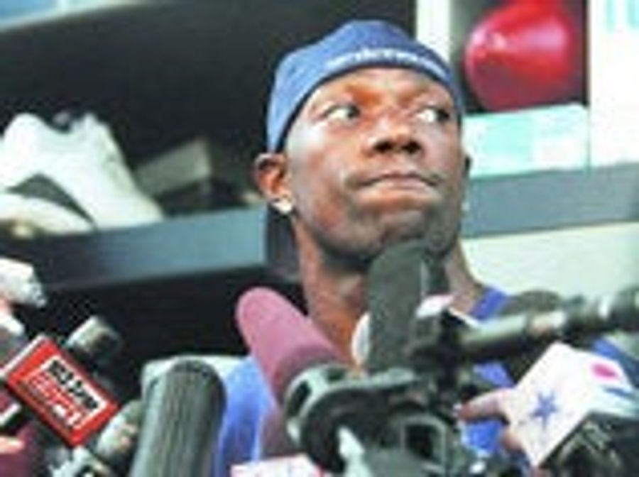 Angry Columnist Says T.O. Owes Werder An Apology
