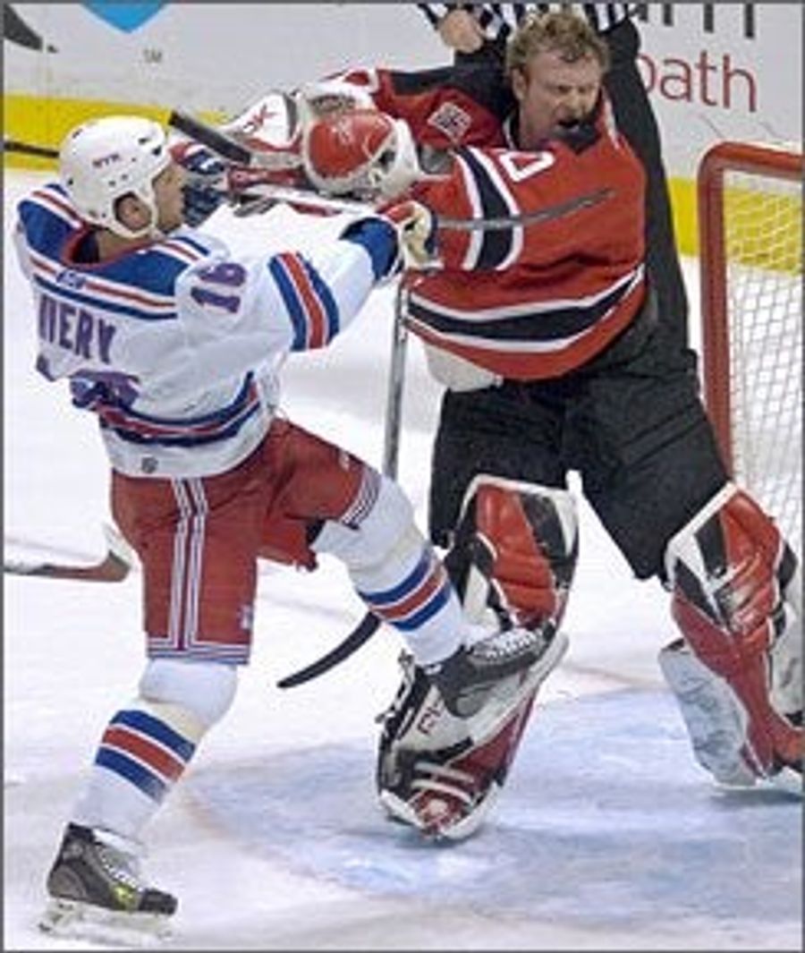 Sean Avery Out In Dallas