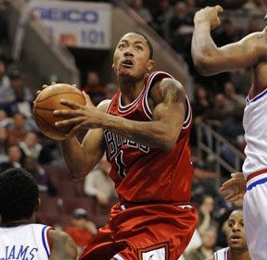 Derrick Rose Injured In Freak Apple Peeling Incident