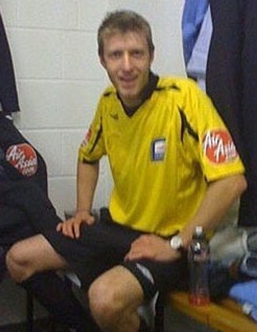 Cheeky Bloke Blags His Way To Footie Glory