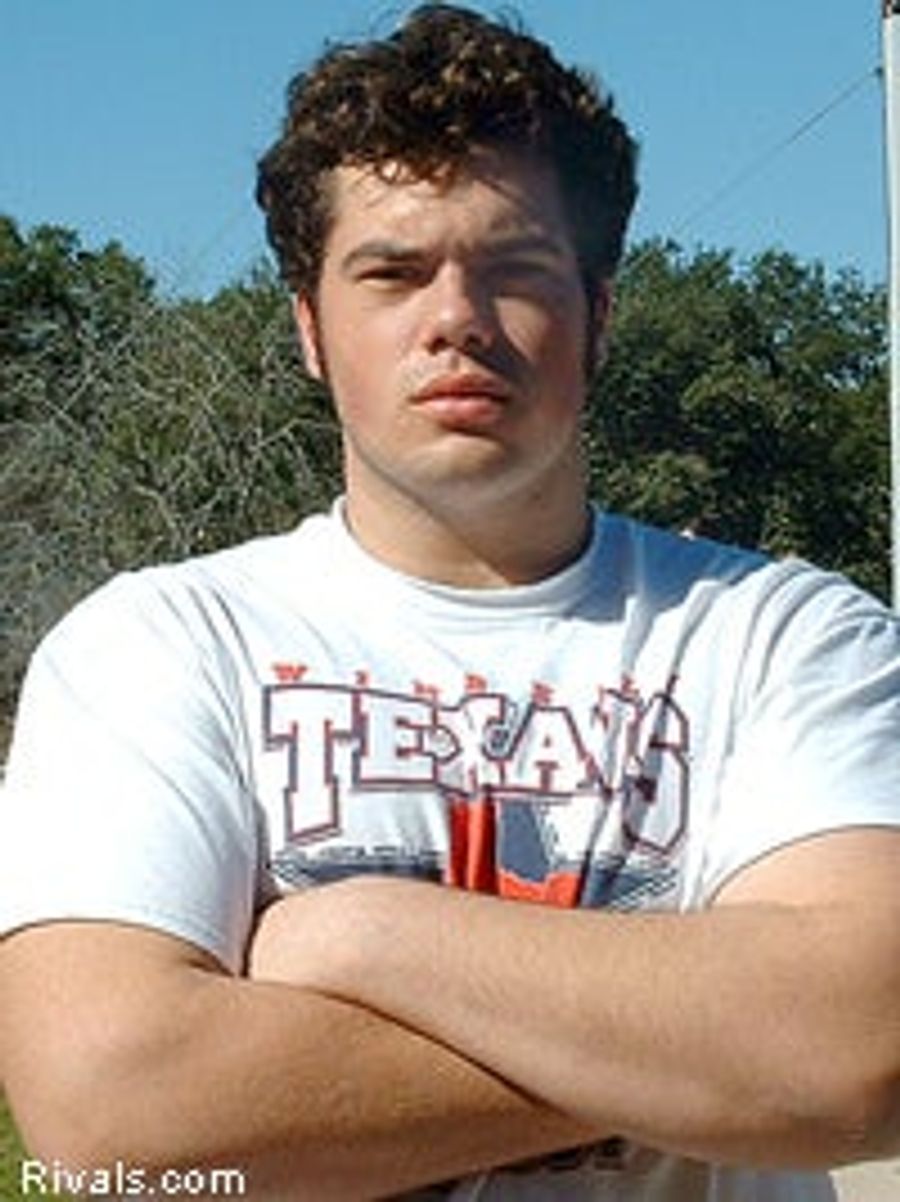 Texas Lineman Gets Kicked Off Team for Racist Facebook Message to Barack Obama