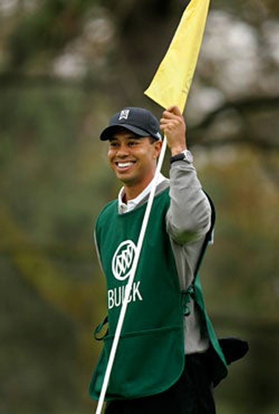 Tiger Woods Caddies, Splits Early, Gets No Tip