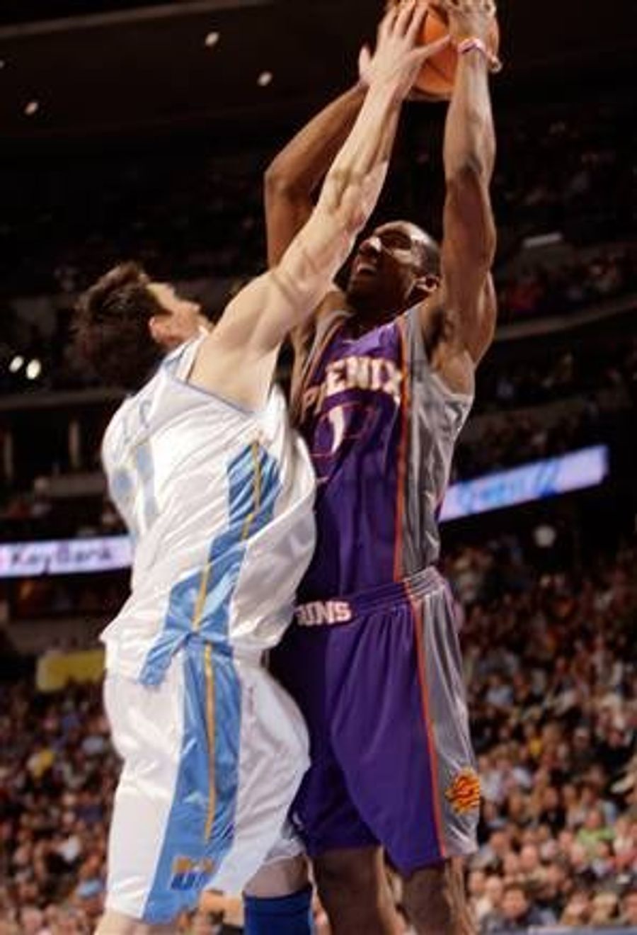 NBA Roundup: Flying Too Close To The Suns
