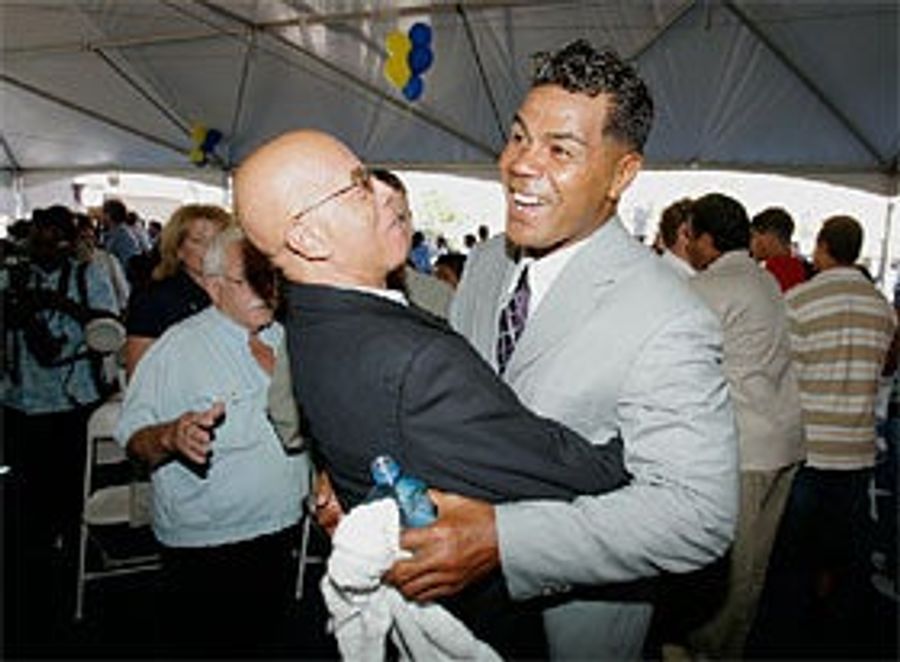 Junior Seau, Paragon Of Taste And Virtue