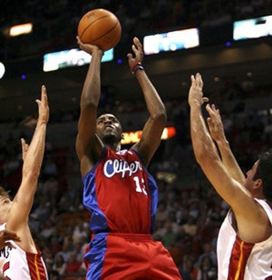 NBA Roundup: Heavy Is The Head That Wears The Crown