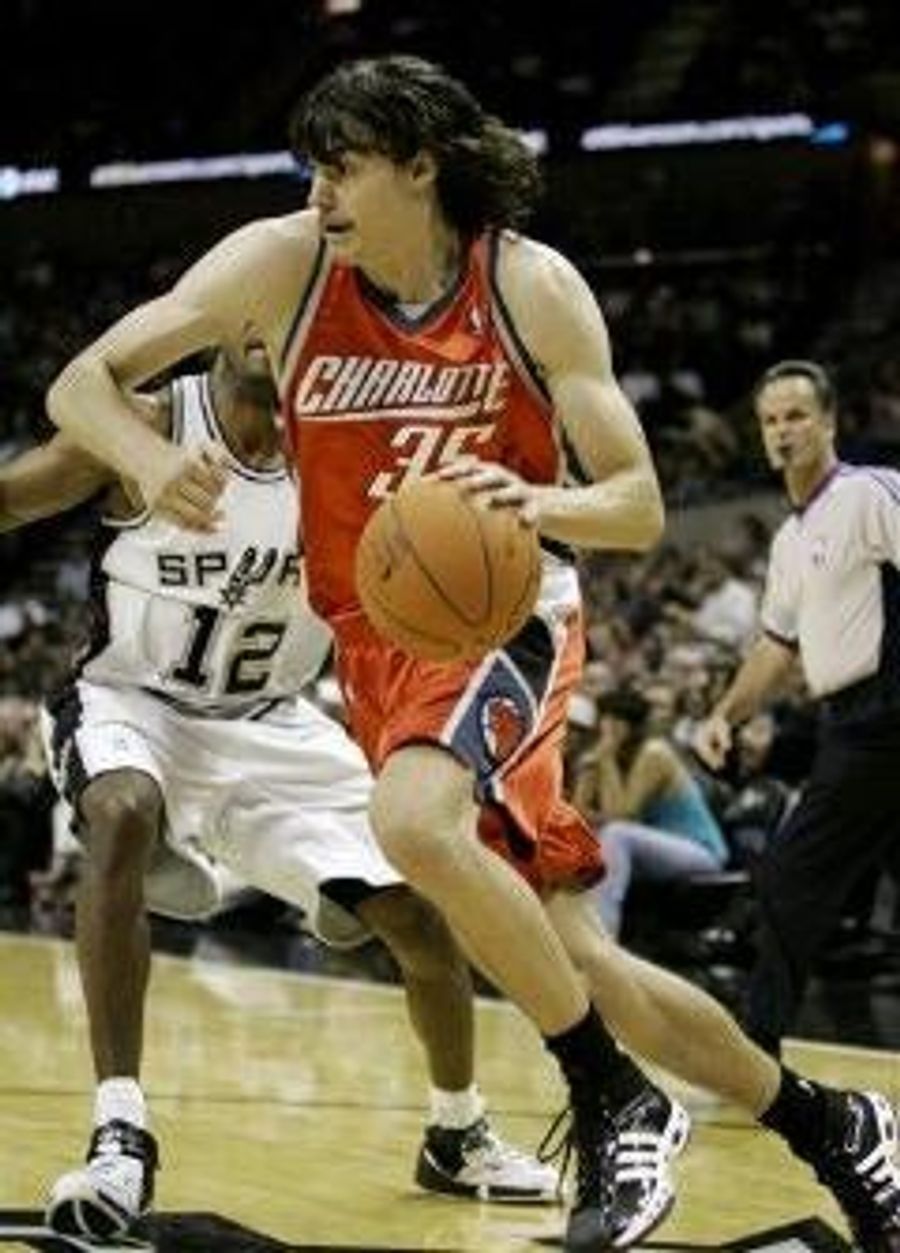 NBA Roundup: The Adventures Of Adam Morrison