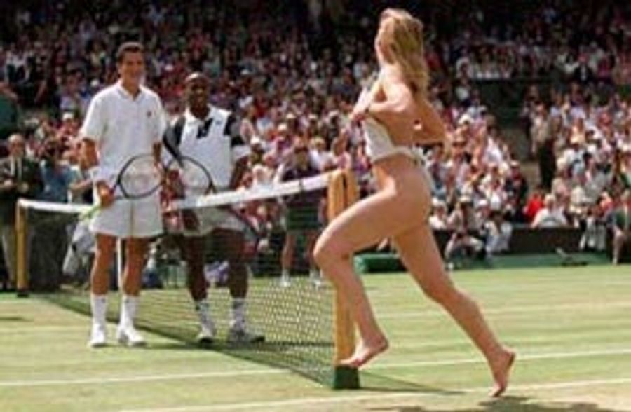Look, Naked British People!