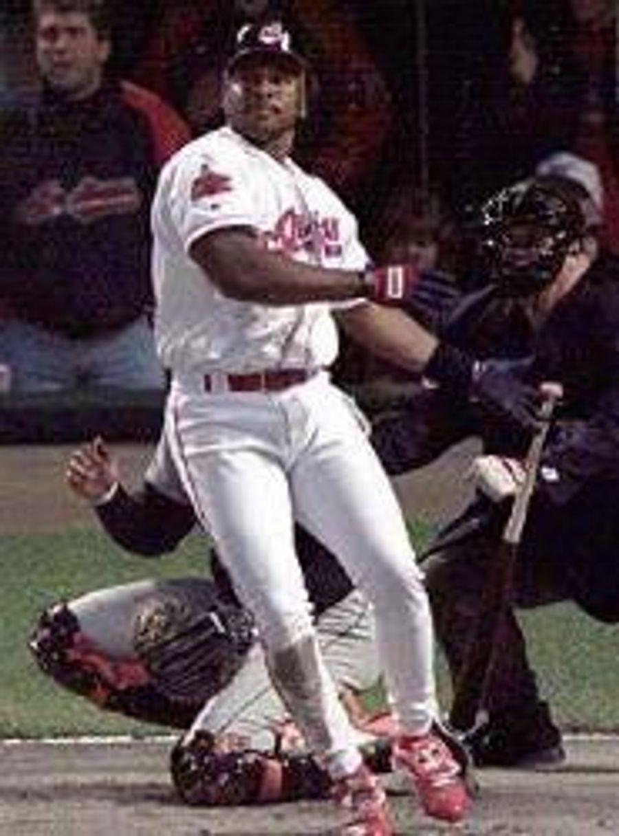 Albert Belle Can Now Only Stalk His Cellmate
